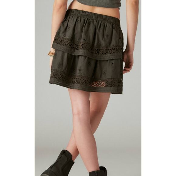 Lucky Brand Women's Schiffley Embroidered Mini Skirt Size XXL NEW - Picture 3 of 7